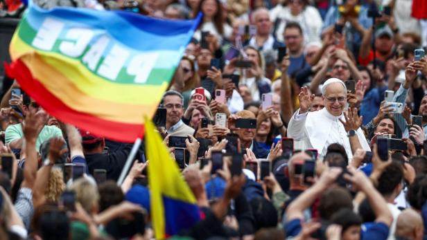 FILE PHOTO: Pope Leo XIV holds his first general audience in St. Peter's Square, at the Vatican