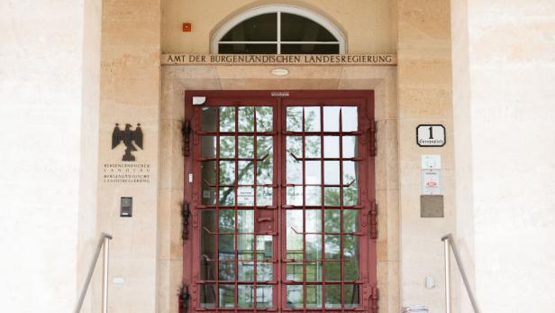 ++ THEMENBILD ++ LANDHAUS EISENSTADT