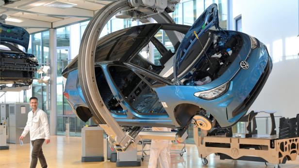Das Elektroauto ID.3 wird in der VW-Fabrik in Dresden gefertigt. Das Elektroauto ID.3 wird in der VW-Fabrik in Dresden gefertigt.