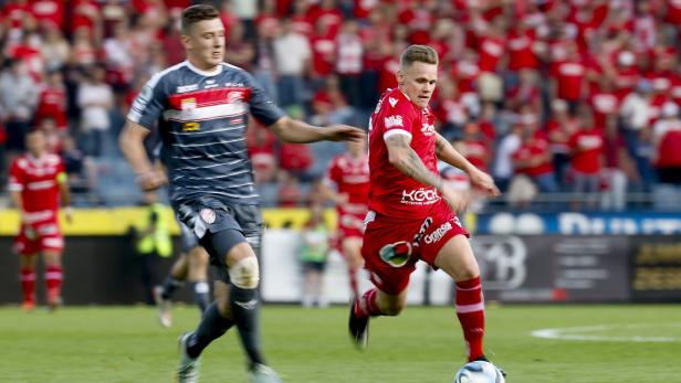 FUSSBALL: BUNDESLIGA/ADMIRAL ZWEITELIGA/30. RUNDE: GAK - KAPFENBERGER SV Im Fokus der Bayern: David Heindl (links)