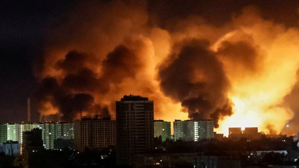 Russische Drohnen- und Raketenangriffe in Kiew.