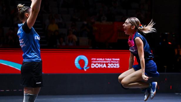 Gemeinsame Freude: Sofia Polcanova (AUT) und Bernadette Szöcs (ROM) stehen im Finale. Gemeinsame Freude: Sofia Polcanova (AUT) und Bernadette Szöcs (ROM) stehen im Finale.