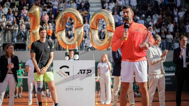 Der 100. Turniersieg für Novak Djokovic. Der 100. Turniersieg für Novak Djokovic.