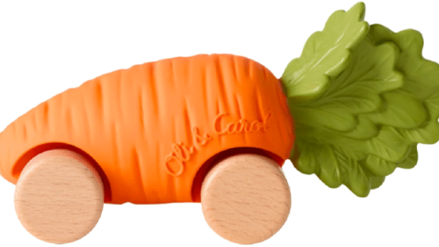 Cathy the Carrot Baby Car von Oli & Carol.