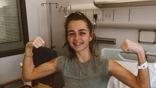 Georgia O'Connor war nicht nur im Ring eine Kämpferin, sondern auch im Privatleben. Die 25-Jährige verstarb viel zu früh an Krebs. Georgia O'Connor im Krankenbett