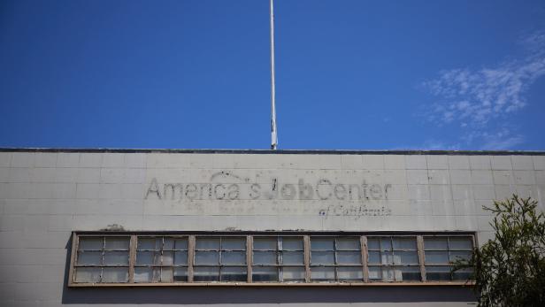 US Labor Department reports slowdown in American job market