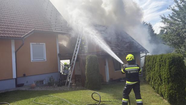 ++ HANDOUT ++ STEIERMARK: GASFLASCHEN GEBORGEN: GEFÄHRLICHER BRANDEINSATZ IM BEZIRK DEUTSCHLANDSBERG