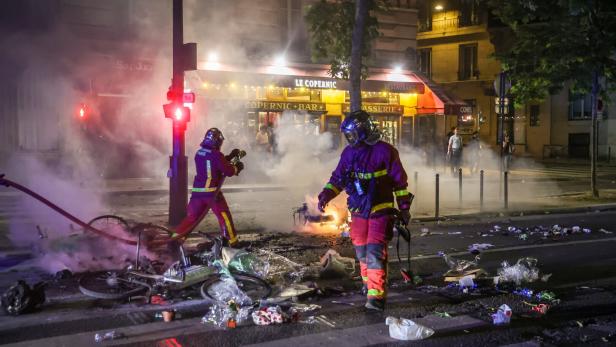 PSG fans celebrate UEFA Champions League win Paris
