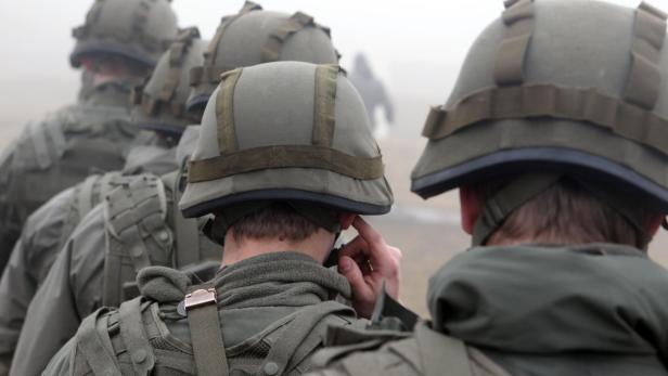 Wehrdienst: Sechs Monate sind zu wenig