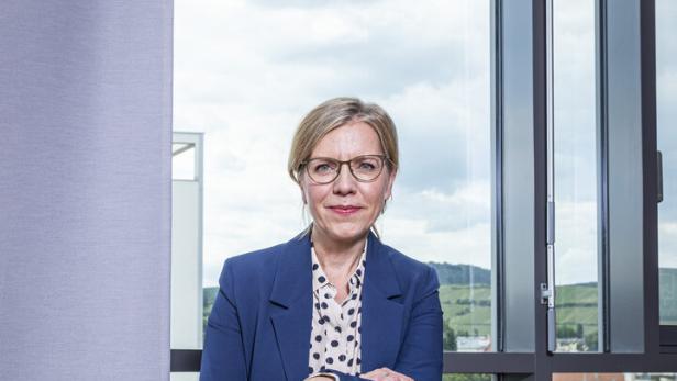 Leonore Gewessler