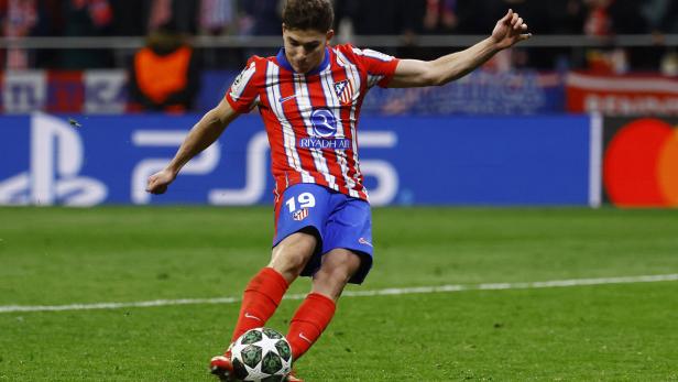 Champions League - Round of 16 - Second Leg - Atletico Madrid v Real Madrid Alvarez berührte den Ball zweimal
