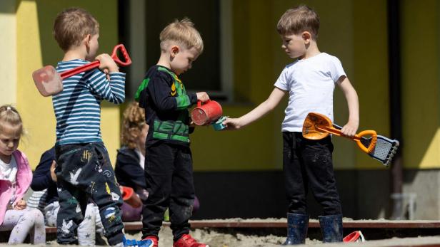 CROATIA-POLITICS-SOCIAL-CHILDREN