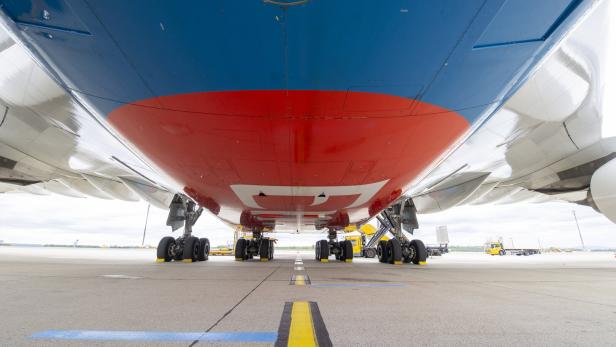 FEATURE: Flugzeug Airbus A 380 FEATURE: Flugzeug Airbus A 380