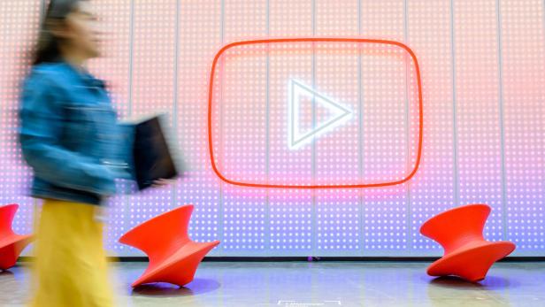 US-INTERNET-TELEVISION-COMPUTERS-YOUTUBE US-INTERNET-TELEVISION-COMPUTERS-YOUTUBE