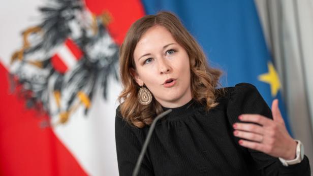 MINISTERRAT - PRESSEFOYER: PLAKOLM