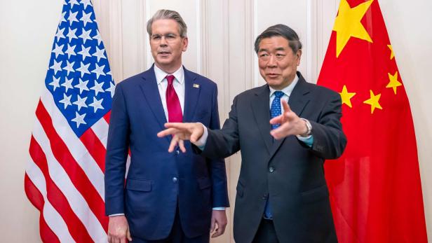 FILES-SWITZERLAND-CHINA-US-POLITICS-DIPLOMACY-TRADE FILES-SWITZERLAND-CHINA-US-POLITICS-DIPLOMACY-TRADE