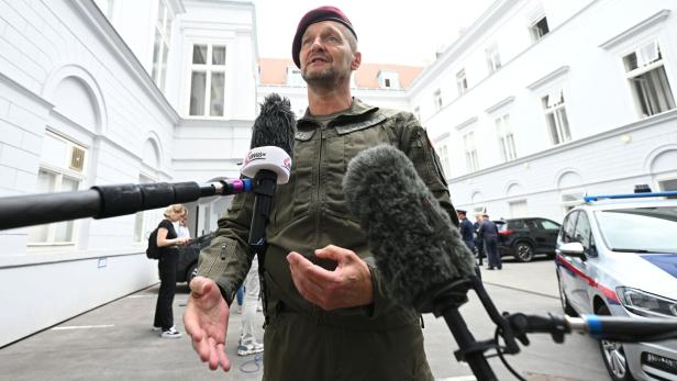 AMOKLAUF IN GRAZ: PG INNENMINISTERIUM "VORBEREITUNGEN UND POLIZEILICHES EINSCHREITEN BEI AMOKLAGEN": KORNBERGER