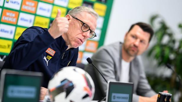 FUSSBALL: PK RAPID VORSTELLUNG STÖGER ALS NEUER TRAINER: STÖGER Basteln am Rapid-Kader: Katzer (r.) und Stöger