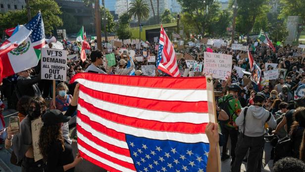 US-PROTESTS-ERUPT-IN-L.A.-COUNTY-SPARKED-BY-FEDERAL-IMMIGRATION
