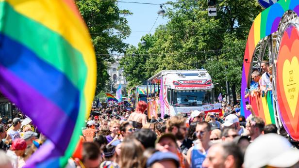 VIENNA PRIDE 2025 - REGENBOGENPARADE