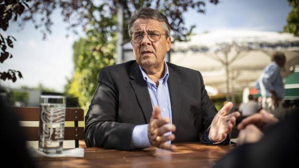 Interview mit Sigmar Gabriel SPD Bundesaussenminister a D und Vorsitzender der Atlantik Bruecke
