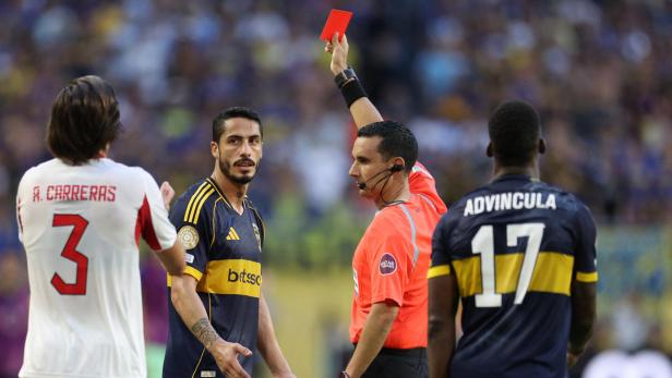 FIFA Club World Cup - Group C - Boca Juniors v Benfica FIFA Club World Cup - Group C - Boca Juniors v Benfica