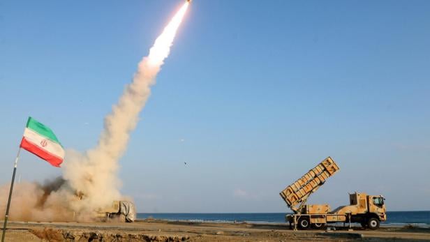FILES-IRAN-MILITARY-CAPITAL-ECONOMY