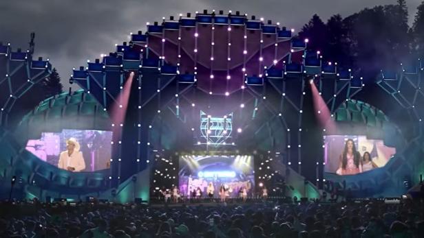 Bearbeitete ELF-Stage in einem YouTube-Video