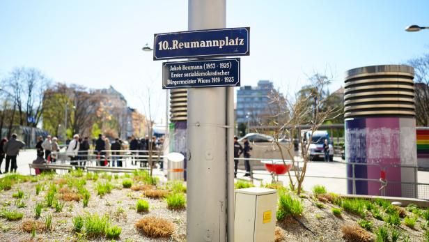++ THEMENBILD ++ WIEN: WAFFENVERBOTSZONE AM REUMANNPLATZ