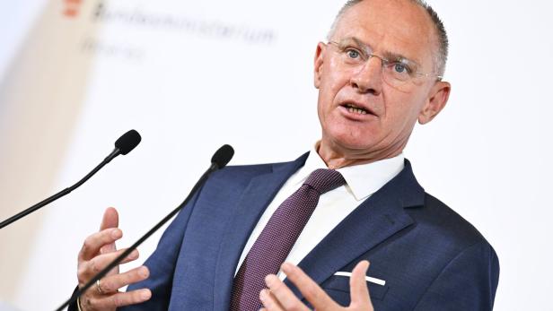 PK INNENMINISTERIUM "VERFASSUNGSSCHUTZBERICHT 2024": KARNER PK INNENMINISTERIUM "VERFASSUNGSSCHUTZBERICHT 2024": KARNER