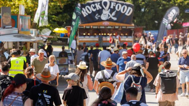 42. DONAUINSELFEST: BESUCHER 42. DONAUINSELFEST: BESUCHER