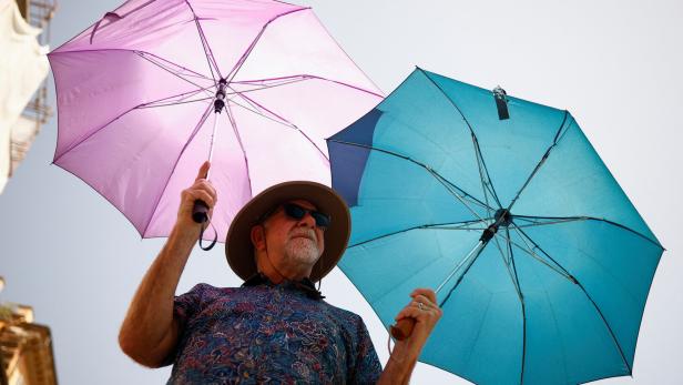 Heat wave hits Rome as temperatures expected to rise further Heat wave hits Rome as temperatures expected to rise further