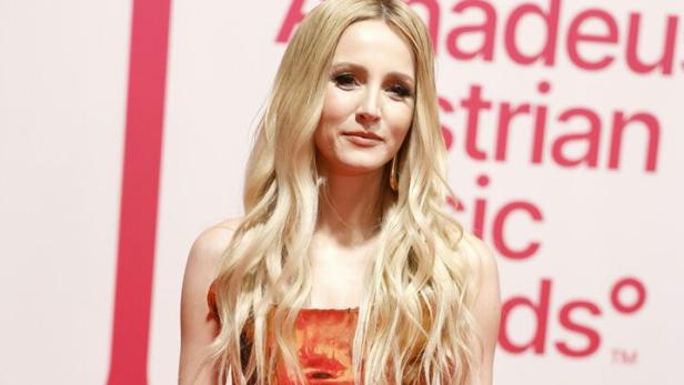 "25. AMADEUS AUSTRIAN MUSIC AWARDS": MELISSA NASCHENWENG "25. AMADEUS AUSTRIAN MUSIC AWARDS": MELISSA NASCHENWENG