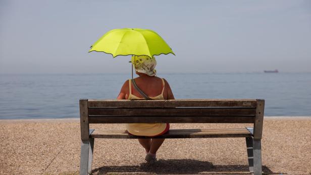 Greece faces heatwave as temperatures can reach over 40 degrees Celsius