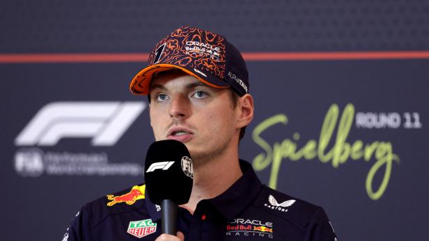 Max Verstappen bei der Pressekonferenz in Spielberg. Max Verstappen bei der Pressekonferenz in Spielberg.