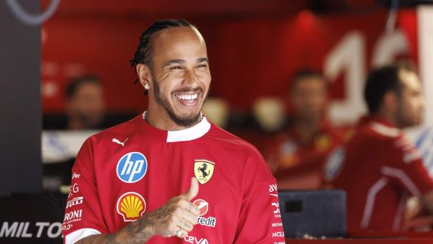 Der siebenfache Weltmeister der Formel 1 Lewis Hamilton ist in Spielberg bestens gelaunt.