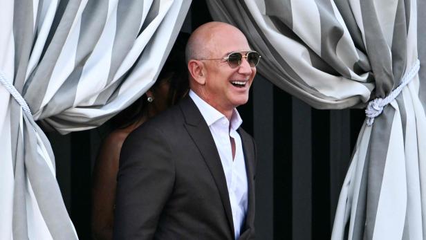 Jeff Bezos Jeff Bezos