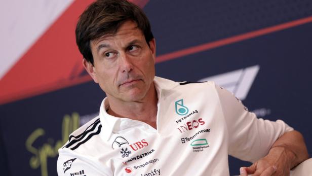 Mercedes-Teamchef Toto Wolff will sich noch nicht festlegen. Mercedes-Teamchef Toto Wolff will sich noch nicht festlegen.