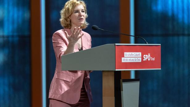 Frauenministerin Holzleitner ist für Halbe-Halbe bei Karenz