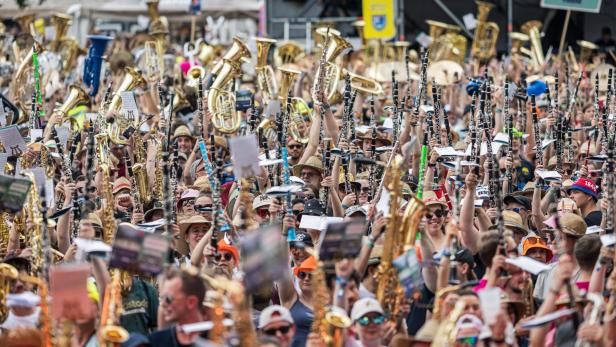 "WOODSTOCK DER BLASMUSIK" Innviertel: Zehntausende Besucher beim Woodstock der Blasmusik