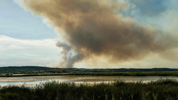 FRANCE-ENVIRONMENT-FIRE FRANCE-ENVIRONMENT-FIRE