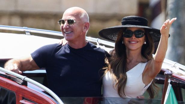 Jeff Bezos und Lauren Sánchez Jeff Bezos und Lauren Sánchez