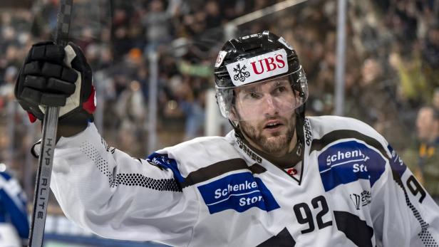 Spengler Cup 2024 Final - Straubing Tigers vs Fribourg Gotteron