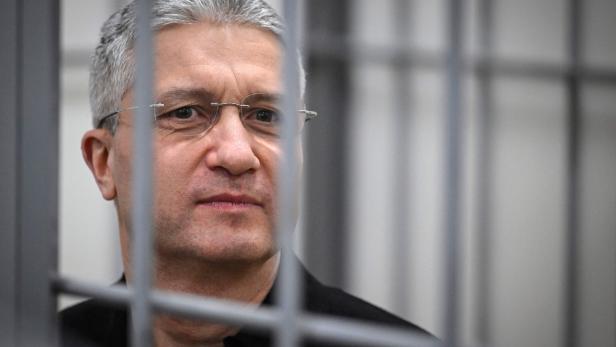 RUSSIA-TRIAL-DEFENCE-CORRUPTION-COURT