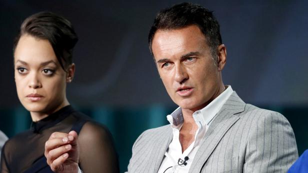 Julian McMahon Julian McMahon