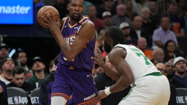 NBA: Boston Celtics at Phoenix Suns