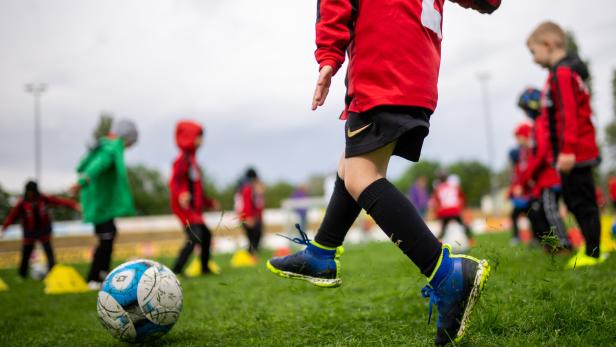 Kinder Fußball