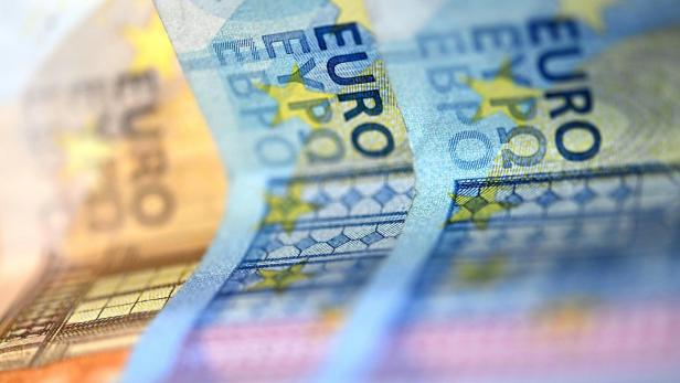++ THEMENBILD ++ BUDGET / BUDGETDEFIZIT / GELD / FINANZEN / WÄHRUNG / KONJUNKTUR / VOLKSWIRTSCHAFT / STAATSBUDGET / EURO / DEFIZITVERFAHREN