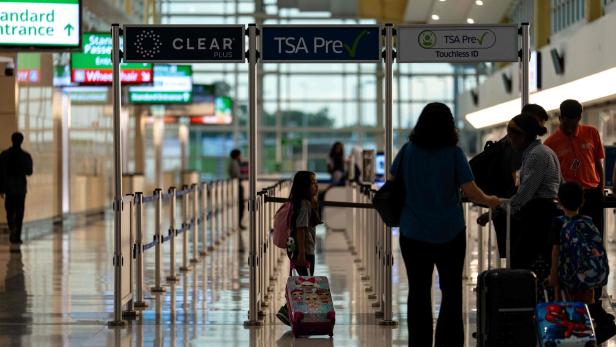 US-DHS-SECRETARY-NOEM-HOLDS-PRESS-CONFERENCE-ON-TSA-SECURITY-CHE US-DHS-SECRETARY-NOEM-HOLDS-PRESS-CONFERENCE-ON-TSA-SECURITY-CHE