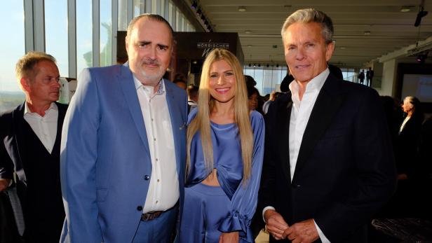 Alfons Haider mit Landeshauptmann Hans Peter Doskozil und dessen Ehefrau Julia Doskozil